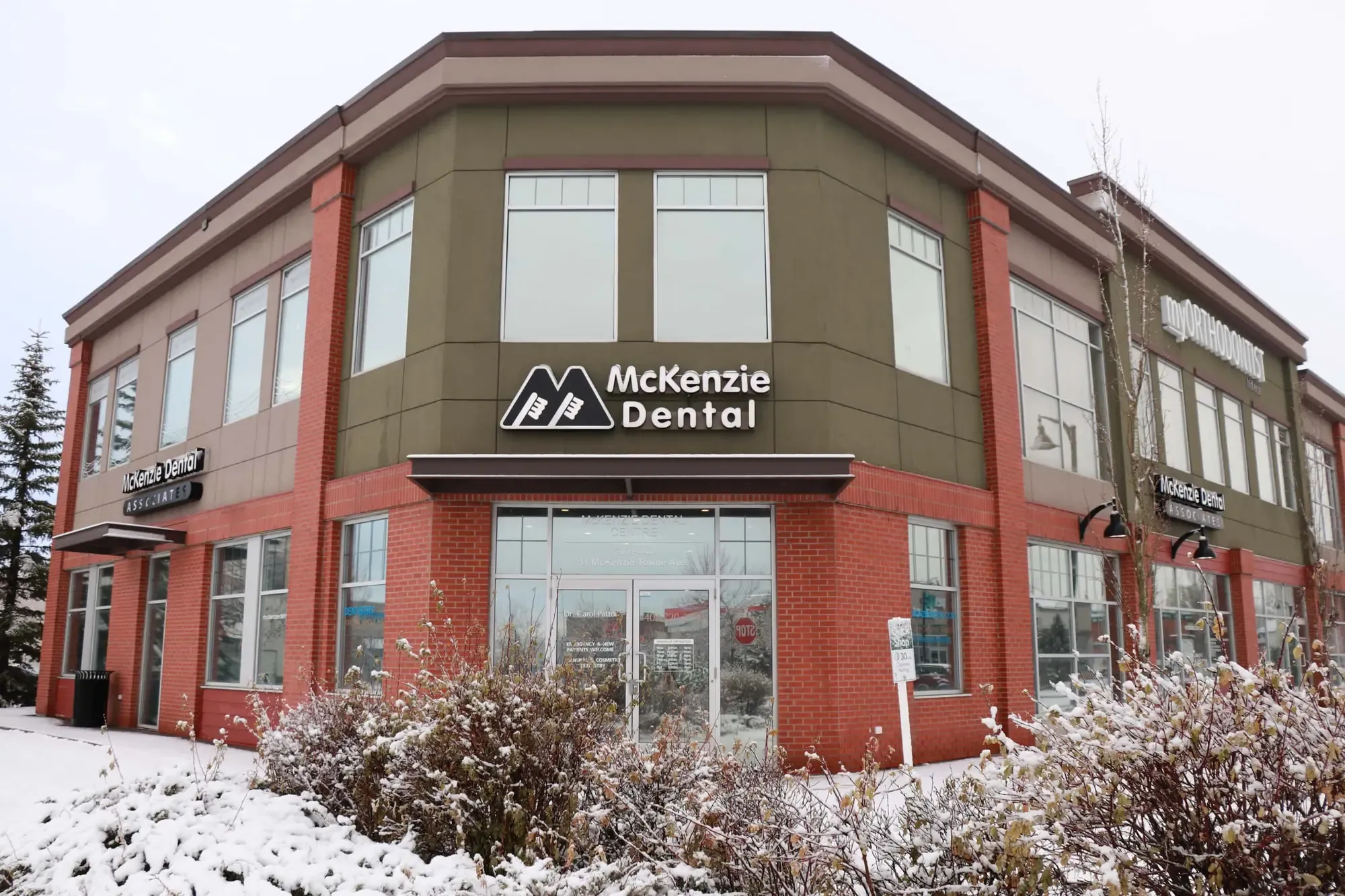 Entrance to McKenzie Dental
